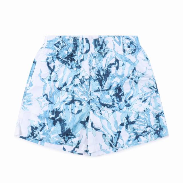 Louis Vuitton 路易威登 23Ss 珊瑚海草印花短裤 这款清新的短袖衬衫采用本系列的monogram Aquagarden图案 其珊瑚和海藻叶以及水