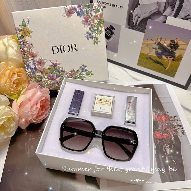 Dior花漾眼镜套盒 Dior 眼镜 Dior甜心小样香水 Dior变色唇釉004# Dior小样999# 独家爆款 一套满足您所有需求 春夏来临之际礼物赶紧送