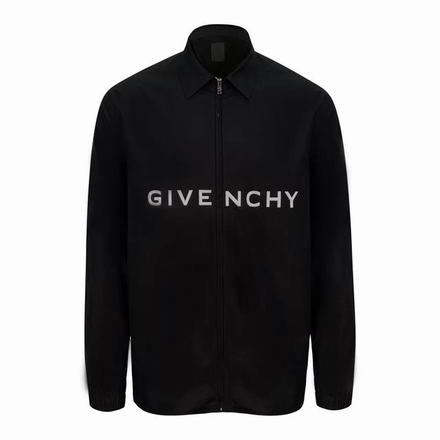 Givenchy纪梵希gvc 23Ss新款印花拉链衬衫外套 面料 定制40支天丝面料 舒适细腻 柔和感 十足 工艺 印花经过3次菲林网版修改最终达到和 原版一致