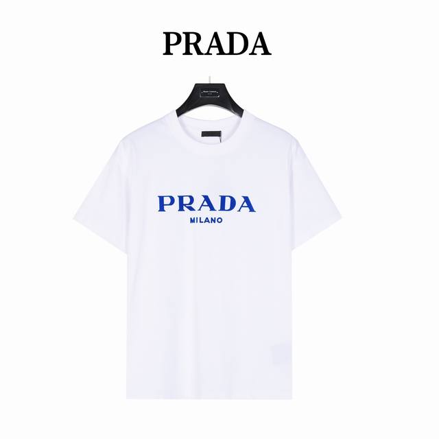 Prada 普拉达 24Ss Logo字母植绒短袖t恤 全新的fendi标语系列 简约清新风格 彰显出高品格的气质 定制 G水洗双纱棉面料 手感非常柔软舒服 松