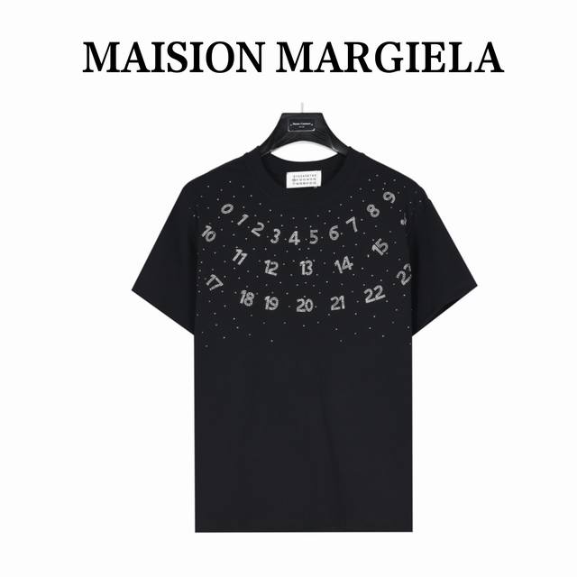 Maisonmargiela 马吉拉mm6 数字烫钻短袖t恤 男女同款全新美学灵感趣味设计,渠道性质精品 让整体造型设计更加优雅时尚 今夏最火系列 无数明星潮人