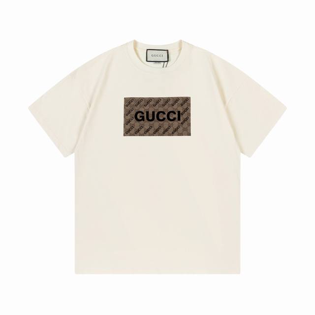 Gucci2024新款 定制2 G双纱纯棉面料 梭织贴布植绒发泡字母logo 男女同款 短袖t恤 颜色 杏色 尺码 Xs-L