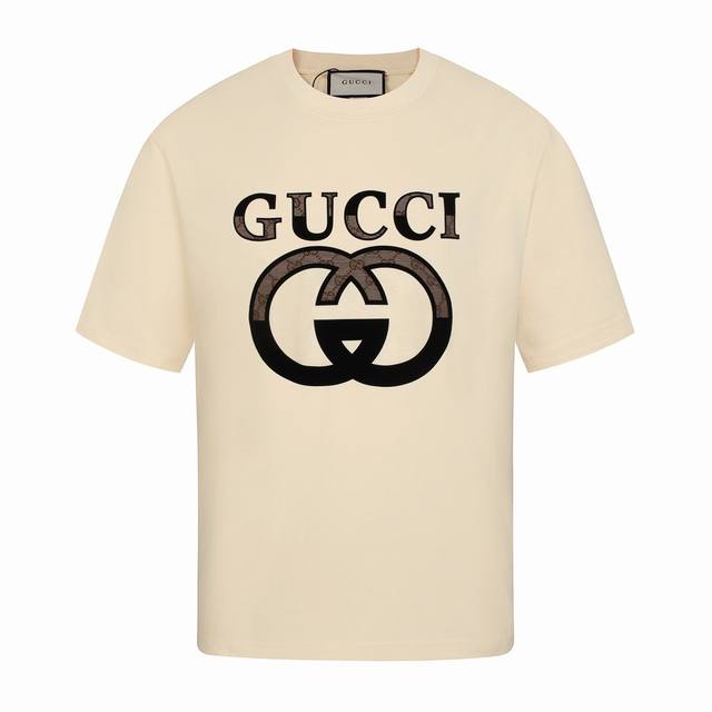 Gucci 古驰24春夏新款字母logo贴布植绒绣互扣式双g短袖t恤 具备独特个性的重工单品，完美演绎时髦态度跟前卫感的潮款，具备无限穿搭性能的高端短袖t恤28