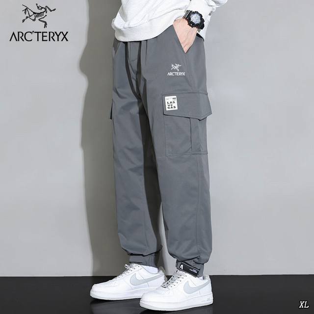 Arc’Teryx始祖鸟 独家实拍上新春季新款高品质工装裤宽松束脚休闲裤，本季主打，货源充足，放心主推，高端品质，经典设计，做工出色，经典百搭，上身效果极佳