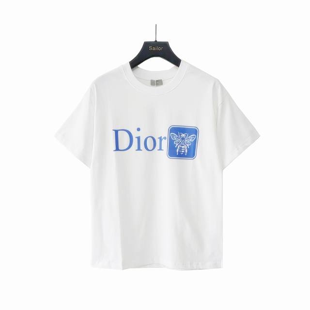 实拍细节图+尺码表 Dior 迪奥24新款小蜜蜂图案印花短袖t恤 染纯洗水面料，做工细致，男女同款宽松版型，时尚大气，男女同款。 颜色：黑 白736 尺码：Xs