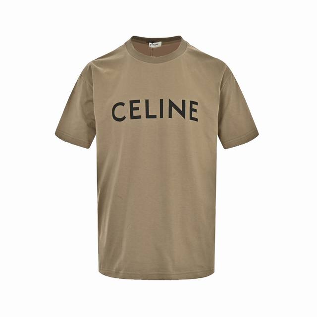 Celine 赛琳 经典字母logo印花短袖 Ce气质清爽干净的短袖t恤 夏天t恤季到了，你准备好了吗？！精选厚实的平织棉布制作，面料质感瓷实很显气质 高克重的