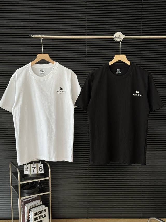 Kolonsport 可隆 24Ss夏季经典硅胶标识圆领t恤短袖 颜色：黑色 白色 尺码：M L Xl 2Xl 3Xl 尺码偏大 如今热销的顶级流量款！高品质2