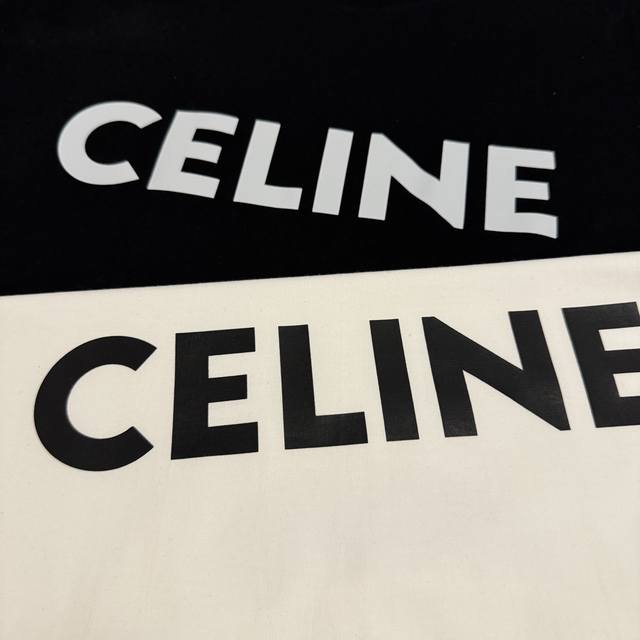 Celine 赛琳 经典字母logo印花情侣款圆领短袖 穿上就是舒适自在 减龄又显瘦的存在，慵懒而随性，结合干净简单的色系就特别耐看，适合日常穿着～复古标识 显