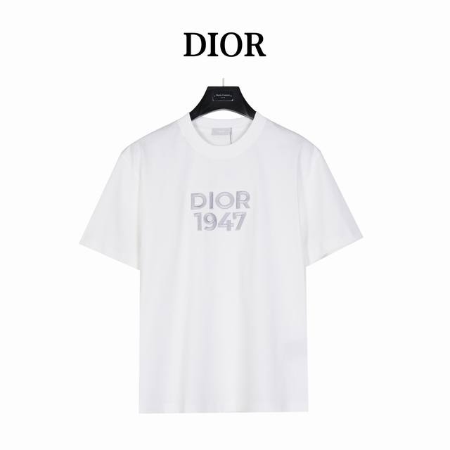 Dior迪奥 24Ss 1947 立体反光刺绣短袖 甄选长绒棉纱，260G精纺高支重磅定织定染面料， 裁前高温洗水定型，成品再洗柔，穿着感受亲肤棉柔，垂感自然。