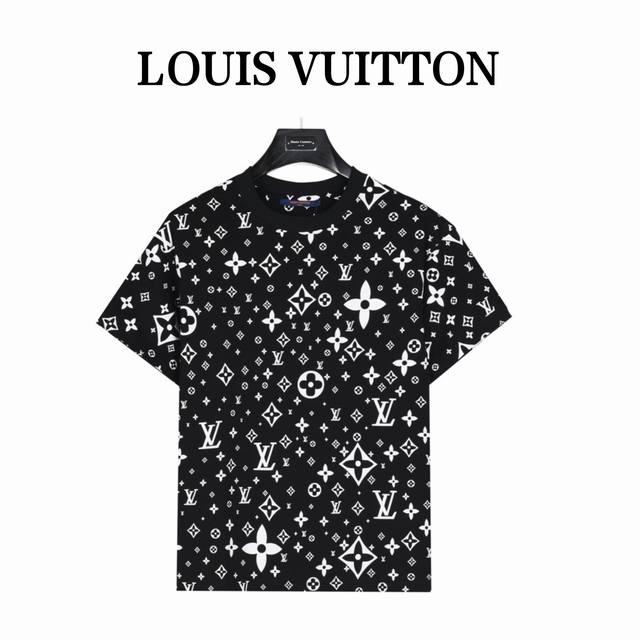 Louisvuitton 路易威登 全身满印logo短袖t恤 男女同款全新美学灵感趣味设计,渠道性质精品。让整体造型设计更加优雅时尚，今夏最火系列，无数明星潮人