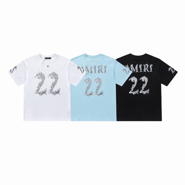 Amiri新款短袖t恤。采用270克双纱面料，颜色：黑色，白色，浅蓝色，尺码：S M L Xl