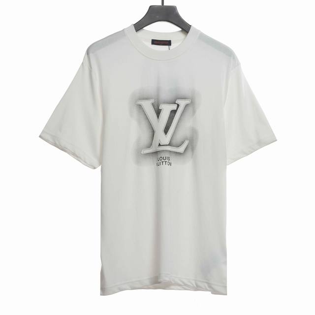 Louis Vuitton路易威登 Lv雾面logo短袖 白色 定制面料 面料采用原厂弹力绒面亲肤面料，高弹力好伸缩 雾底工艺+单色字母logo。双重工艺，高端