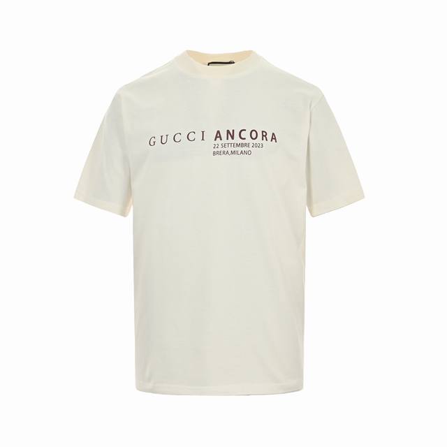 Gucci 古驰 24Ss Ancora字母印花员工短袖 Gucci 2024 春夏是创意总监sabato De Sarno 上任后的首个正式系列。以“Gucc