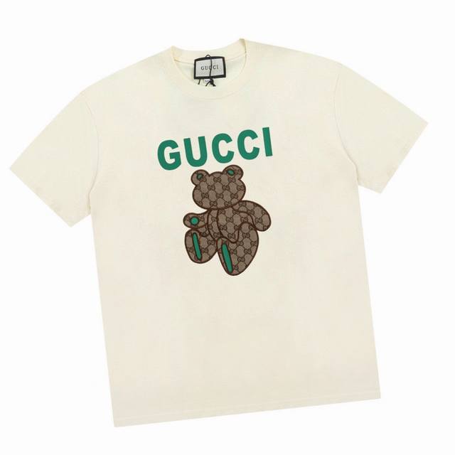 古驰 Gucci 夏季新款 简约字母logo印花刺绣小熊圆领短袖t恤 时尚又个性 超级好看百搭的一款 男女都非常适合 Color：杏色 Size：Xs S M