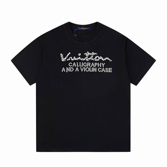 Louis Vuitton Lv路易威登24Ss铆钉烫珠字母短袖t恤 最新烫珠铆钉字母设计，顶级制作工艺进口面料，专柜款独特设计，采用进口高端订制进口丝线手感一
