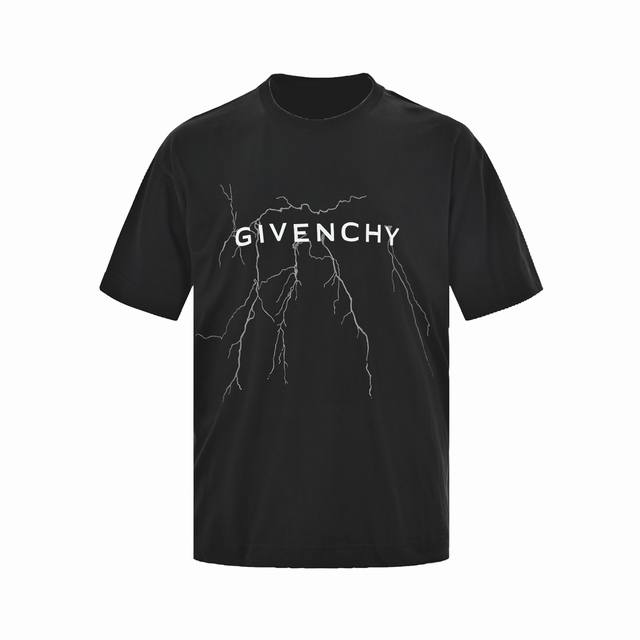 Givenchy 纪梵希 24Ss 反光闪电印花短袖 采用50支双股面料， 兼顾透气性 ，刻字模采用反光材料用不同颜色两次进口机压花而成 标志logo图案 ，做