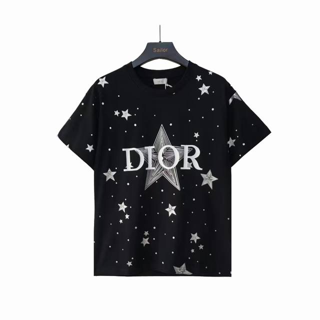 实拍细节图 +尺码表 Dior迪奥 Cd字母涂鸦星星图案印花短袖t桖 Logo标识精致升级，灵感源自八十年代复古 原版面料 官方同款 短袖t恤 定制260克同缸