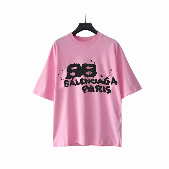 实拍细节图 +尺码表 巴黎世家 Balenciagabb涂鸦手绘短袖 进口椭圆机访手绘效果 印花无牙边 袖口 螺纹 下摆的磨破效果 真的太好看了做洗水破坏处理