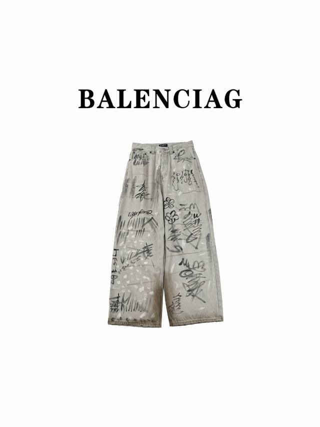 Balenciaga巴黎世家blcg 24Fw 走秀款白色涂鸦牛仔长裤 全身手绘涂鸦印花，脚口处手工喷绘做旧，全身定位磨破，全新定制五金辅料。 Size：Xs- - 点击图像关闭