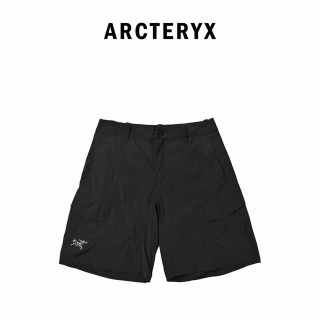 Arc Teryx 始祖鸟 Rampart Shorts系列户外机能短裤 男女同款不怕衣服贵，就怕买不好 一分价钱一分货的道理都懂，到手便知 它是可以被定义为一