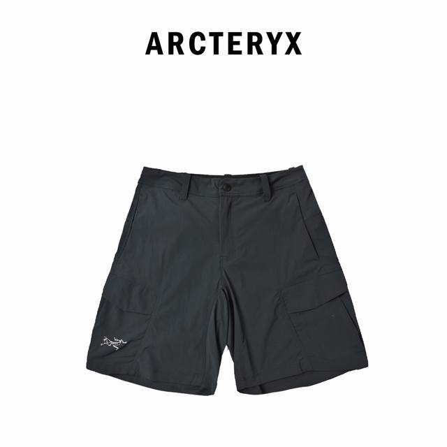 Arc Teryx 始祖鸟 Rampart Shorts系列户外机能短裤 男女同款不怕衣服贵，就怕买不好 一分价钱一分货的道理都懂，到手便知 它是可以被定义为一