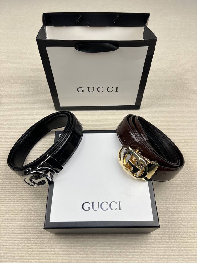 Gucci古驰男生最新款腰带皮带！高端品质！ 货号：A013 A014 扣头：金色 银色 包装：打孔器，手提袋，发票，专柜同等包装 尺寸：115 送礼自留首选品