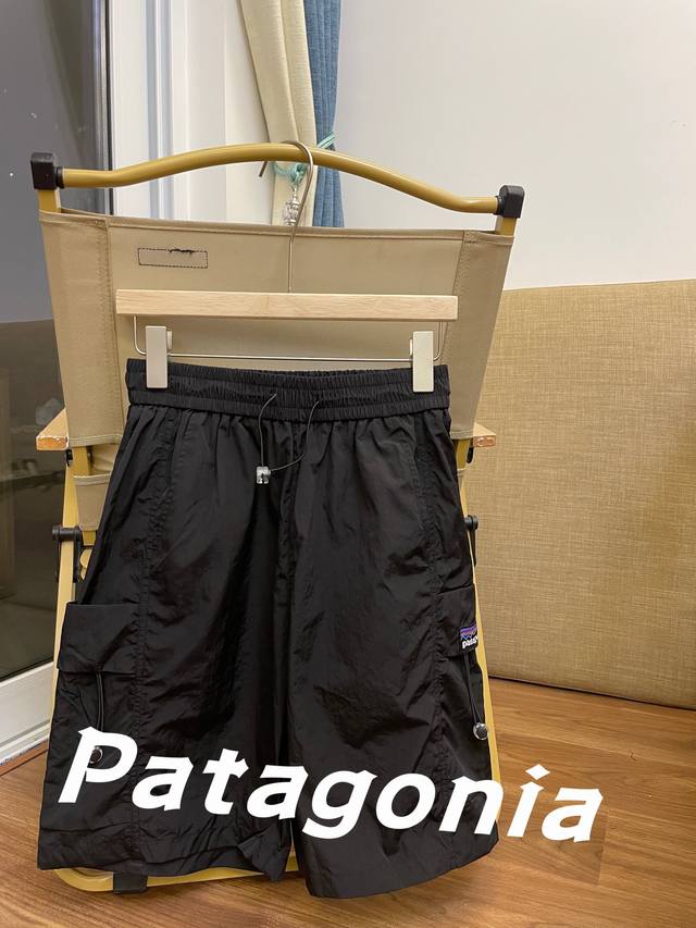 上新上新 跑量款无优惠 Patagonia巴塔哥尼亚24Ss新款夏季短裤。五色，上身帅气百搭不挑人，休闲运动均可驾驭，经典永不过时系列夏季绝佳出行穿搭必备单品