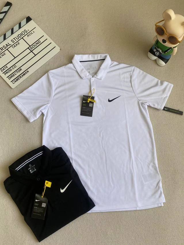 供 Nike耐克正品网球服速干短袖尊的好看也尊的精神衣服夏天穿起来就很凉快 校园穿搭简单大气休闲运动均可速干面料上身舒适经典不变 原本还以为会老气上身感觉还是运