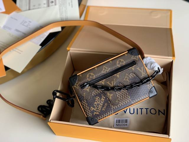 原单品质，配牛皮防伪纸盒 Louis Vuitton Xnigo 联名款 Softtrunk 链条潮酷便携经典老花 牛皮 小方包单肩斜挎包 迷你 男款 棕色 顶
