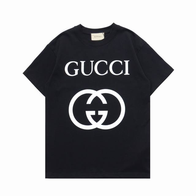 顶级复刻版本 Gucci 古驰经典黑白双g互扣印花休闲短袖t恤 款号：67703 面料: 2 G重磅纯棉，随意对比 砖柜同步。第一时间正品开发研制。欢迎对比！面