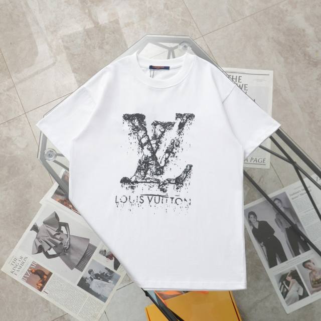 纯原臻品 顶级复刻 Louis Vuitton 路易威登24新款经典涂鸦印花圆领短袖t恤 款号：87720 颜色：白色 黑色 尺码：Xs S M L 购入原版开