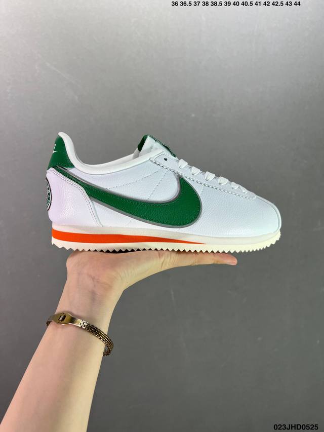 耐克nike Classic Cortez 全新配色 经典轻便舒适男子阿甘鞋休闲跑步鞋运动鞋，纯粹而执着的精神，使得cortez种在了一代人的心里，无论是否喜欢