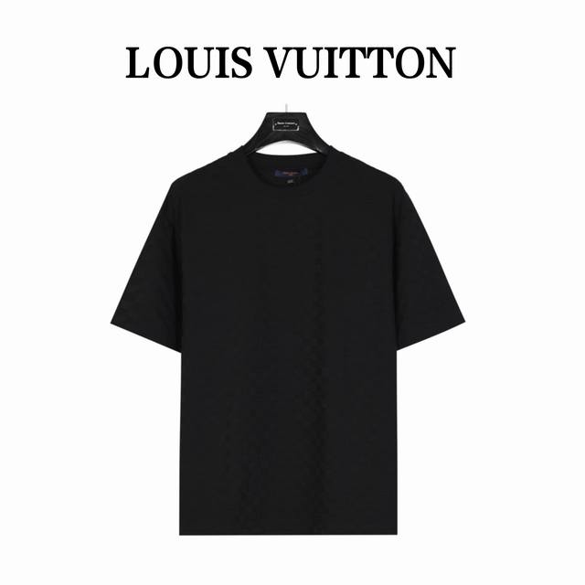 Louisvuitton 路易威登 Lvlogo棋盘格植绒短袖t恤 区分市面通货，棋盘格上带有lv四叶草logo。男女同款全新美学灵感趣味设计,渠道性质精品。让