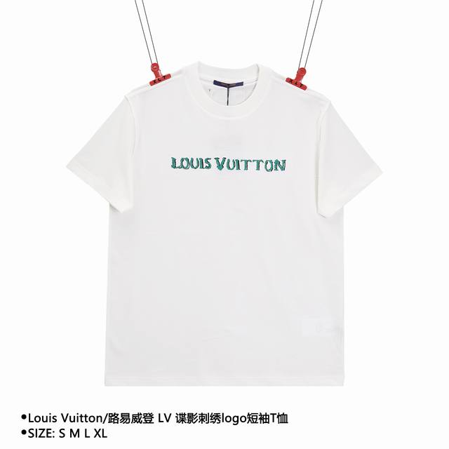 Louis Vuitton 路易威登 Lv 谍影刺绣logo短袖t恤 Size：S M L Xl 颜色：白色 穿着方式：圆领套头 面料：棉 男女同款 款式编号：