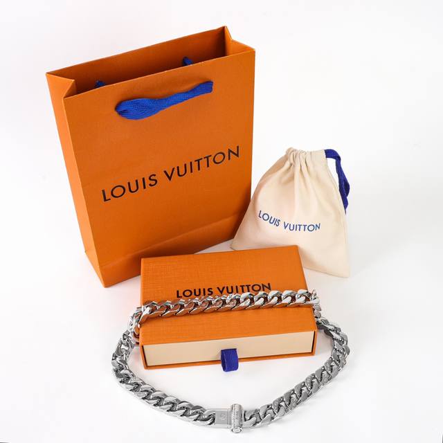 Louis Vuitton路易威登 Chain Links银色项链 春夏季展现 Virgil Abloh 在珠宝领域的造诣，此款 Chain Links 手链则 - 点击图像关闭