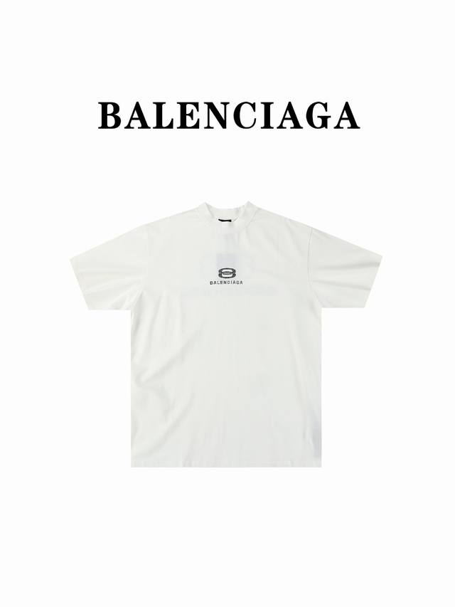 Balenciaga巴黎世家blcg24Ss新款前后8字烫钻短袖t恤 265克双纱面料.350克双纱十字罗纹.正品品质 颜色：黑色.白色 码数：1.2.3.4.
