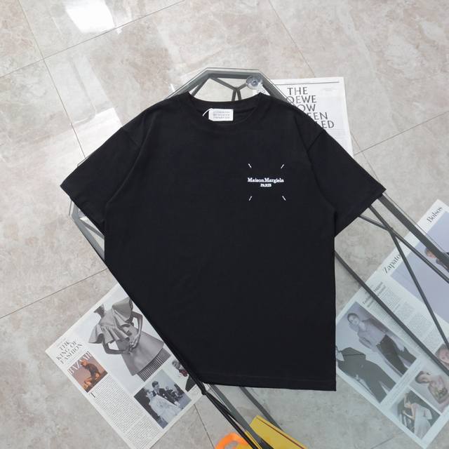 纯原臻品 顶级复刻 Maison Margiela 马吉拉基础刺绣短袖t恤 - 款号：Zz02 - 颜色：黑色 白色 - 购入原版开模打造，全套定制辅料，细节决