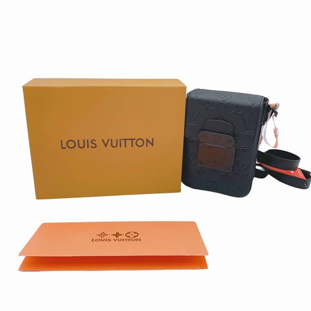 原单品质，配牛皮防伪纸箱 Louis Vuitton S-Lock Vertical系列老花牛皮 相机包手机包斜挎包 迷你 男款 黑色，S-Lock Verti