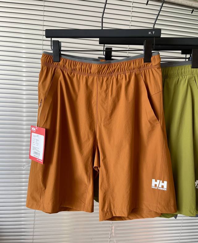 Helly Hansen海丽汉森hh经典logo速干轻薄男士休闲裤。 立体剪裁，裤型设计理念非常舒适便捷，适合休闲运动，轻松徒步，攀爬，登山，训练跑步等多种穿着