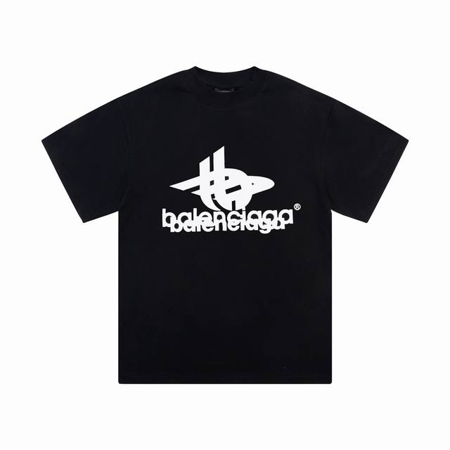 Balenci*Ga巴黎世家24Ss叠层印刷重影字母logo短袖t恤 -面料：240克双纱高密度纯棉面料 - 工艺: 整件衣服采用精密压花工艺 - 男女同款均可