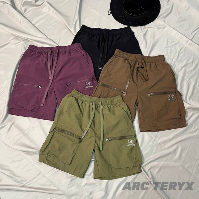 Arcteryx 始祖鸟 战术户外工装短裤 休闲五分裤 采用亲肤科技面料，手感舒适，细腻亲肤，让穿着更合身，亲肤不紧绷，耐脏易打理... 质感抽绳，透气舒适，走