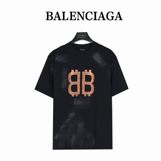 Balenciaga 巴黎世家 比特币双b泥染喷绘破洞做旧短袖t恤 今夏dirty Fit巅峰之作 260克精梳棉面料， 洗水后达280克全棉螺纹 面料洗水，