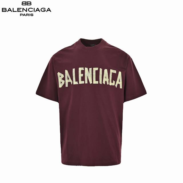 Balenciaga 巴黎世家 做旧水洗胶带logo短袖 采用32S 1*2精棉双纱平纹，260克；搭配32S 1*2精棉双纱1*1罗纹，320克。水洗黑环保定