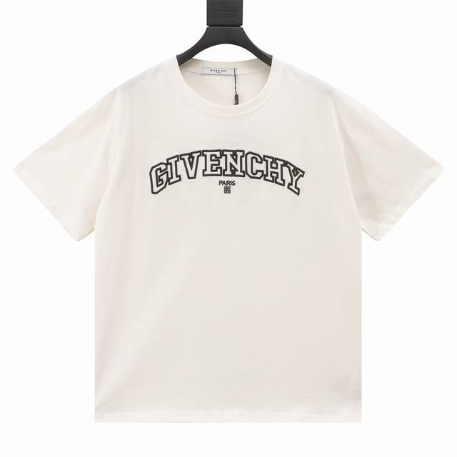 Givenchy 纪梵希 镂空字母刺绣短袖 新款男女同款短袖t恤，主创时尚，注入了全新时尚能量。通过探索各种题材和性感魅力，极具辨识度，引领全新街头时尚潮流。该 - 点击图像关闭