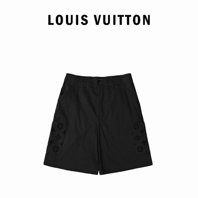 Louis Vuitton路易威登preco Drofw植绒短裤 依旧是大爆的植绒元素搭配尖领设计和定开树脂纽扣 整件衣服不是黑色而是深空灰 植绒logo要仔细