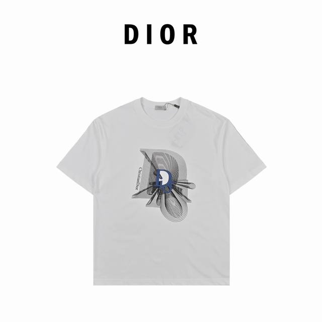 Dior 迪奥 24最新品牌logo印花情侣款短袖t恤 面料上身舒适透气，不僵硬，修身的剪裁，采用高定定制260克双纱纯棉精梳面料！上身舒适有型，内搭单穿都完全