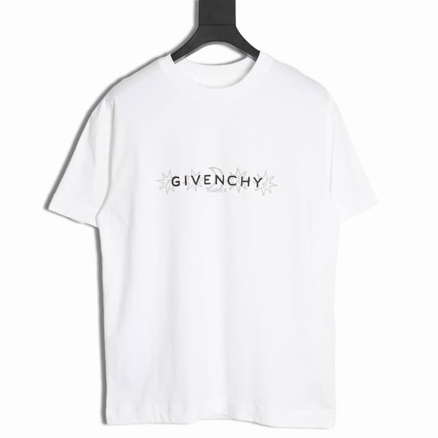 Givenchy 纪梵希gvc八芒星印花圆领短袖t恤 原 5,670购买；短棉质、圆领罗口、正面和背面点缀翻转效果logo印花、正面和背面饰以印花、经典剪裁，特 - 点击图像关闭
