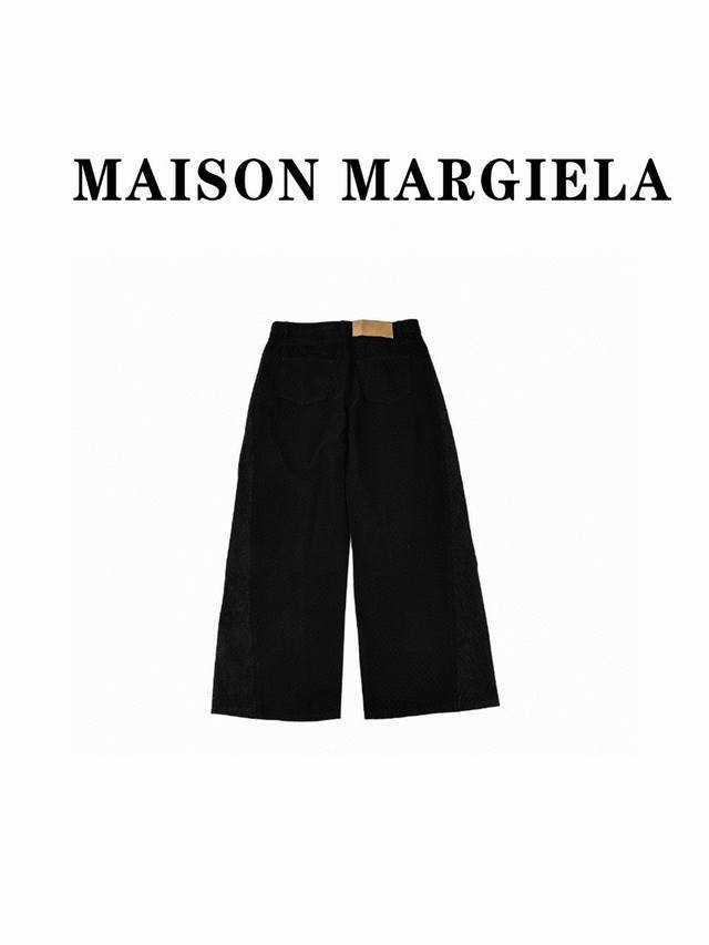 Maison Margiela 马吉拉24Ss牛仔拼接喇叭长裤 中低腰效果 肚脐下面一点. 上身嘎嘎好看的一条牛仔裤.不同水洗的拼接視覺上更加显瘦.大裤腿把腿上