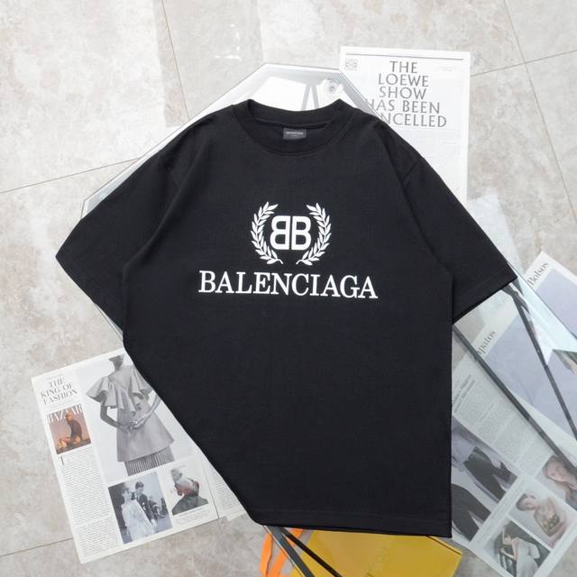 降价发 纯原臻品 顶级复刻 Balenciaga 巴黎世家经典麦穗印花圆领短袖t恤 - 颜色：黑色 白色 - 购入原版开模打造，全套定制辅料，细节决定成败 - - 点击图像关闭