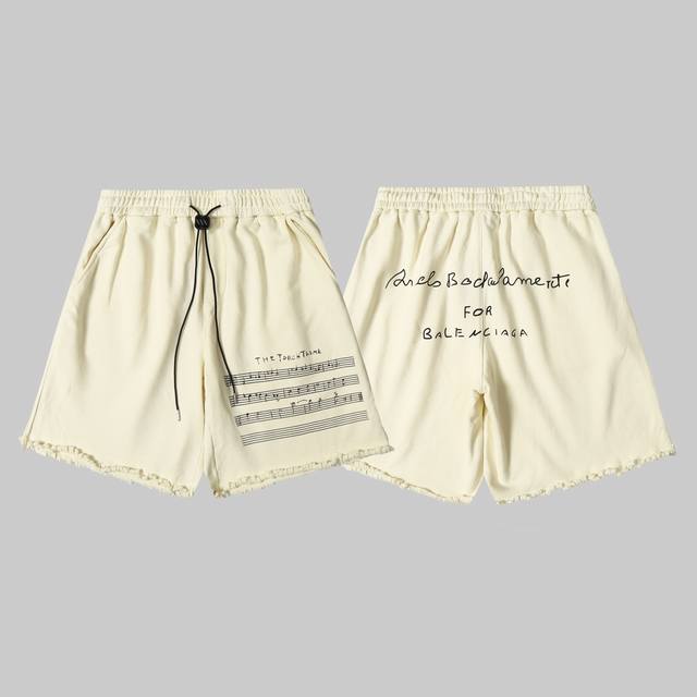上新 Balenciaga 巴黎世家24Ss 复古水洗割破音符短裤 颜色：杏色 黑色 尺码：S-Xl 简介： 巴黎世家balenciaga是时尚界最有影响力的